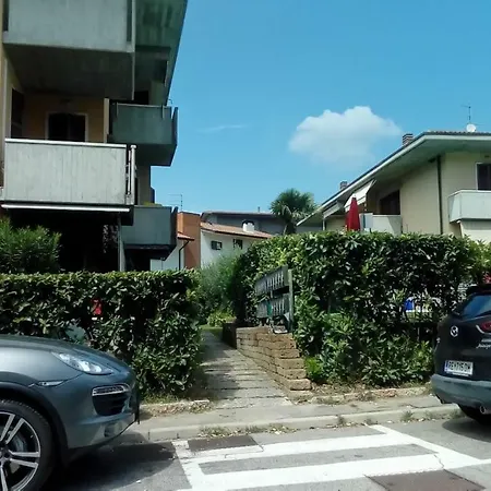Margherita Holiday